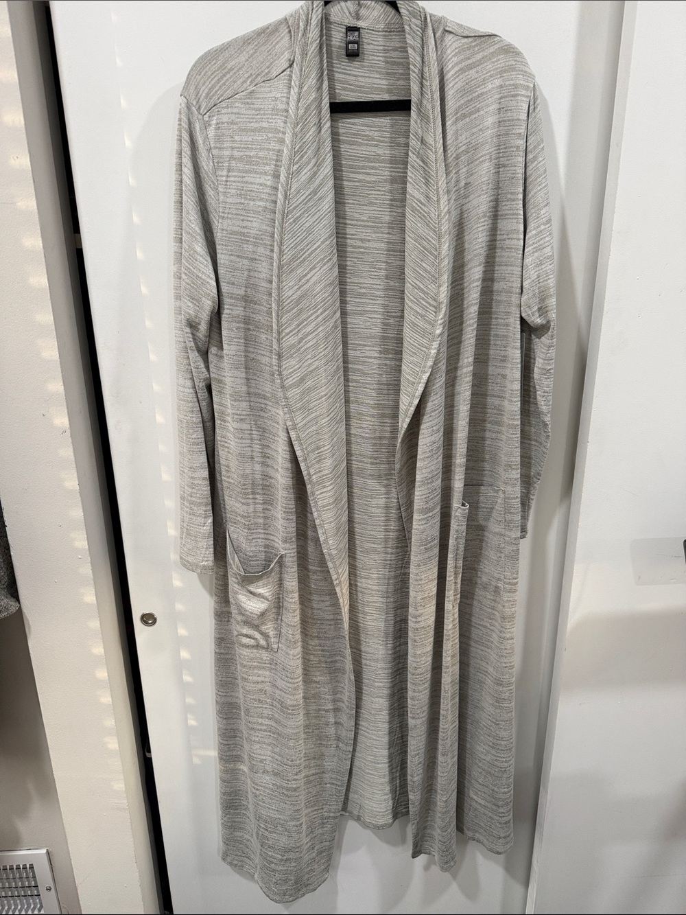 32 Degrees Light Gray Open-Front Long Cardigan Sweater